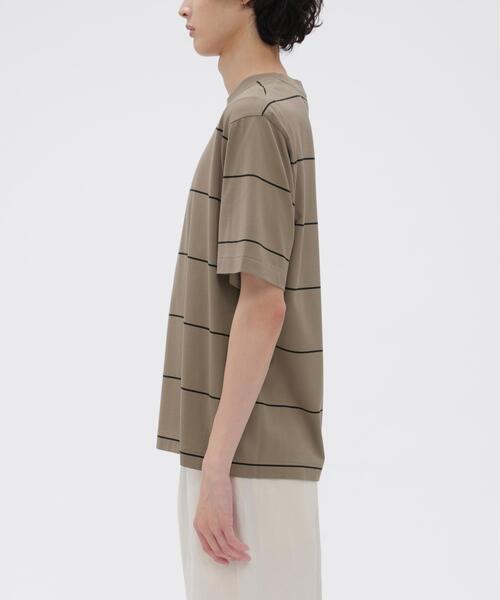 MARGARET HOWELL(マーガレットハウエル)の「FINE COTTON STRIPE JERSEY(Tシャツ/カットソー・メンズ・ブラウン系その他3・MEDIUM/LARGE/X-LARGE)」の4枚目の写真