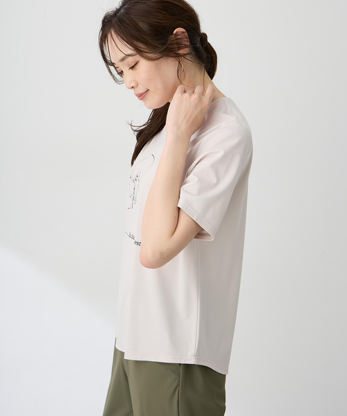 A/C DESIGN BY ALPHA CUBIC(エーシーデザインバイアルファキュービック)の「モチーフプリントTシャツ【ひやツヤ・UVカット・接触冷感・大きいサイズあり】(Tシャツ/カットソー・レディース・ライトグレー/ブラウン・M/L/LL/3L)」の4枚目の写真