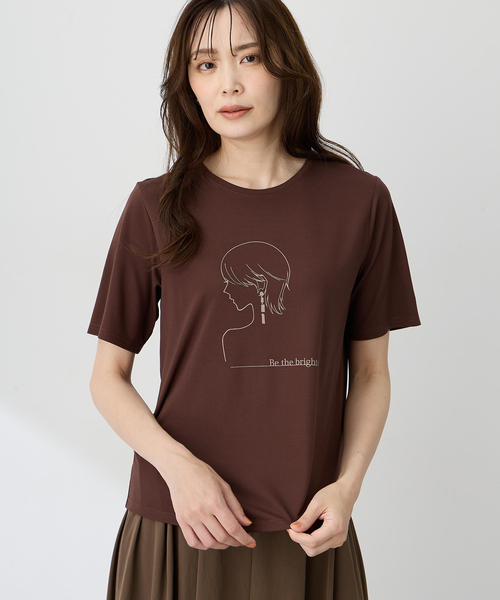 A/C DESIGN BY ALPHA CUBIC(エーシーデザインバイアルファキュービック)の「モチーフプリントTシャツ【ひやツヤ・UVカット・接触冷感・大きいサイズあり】(Tシャツ/カットソー・レディース・ライトグレー/ブラウン・M/L/LL/3L)」の6枚目の写真