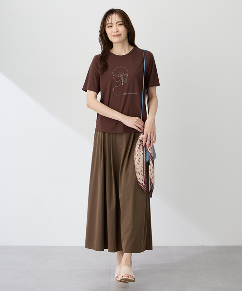 A/C DESIGN BY ALPHA CUBIC(エーシーデザインバイアルファキュービック)の「モチーフプリントTシャツ【ひやツヤ・UVカット・接触冷感・大きいサイズあり】(Tシャツ/カットソー・レディース・ライトグレー/ブラウン・M/L/LL/3L)」の8枚目の写真