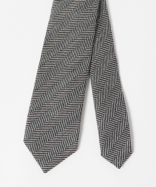 UNITED ARROWS(ユナイテッドアローズ)の「BIANCHI ヘリンボーン ネクタイ(ネクタイ・メンズ・グレー系・FREE)」の2枚目の写真