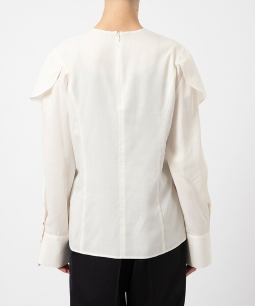 AKIRANAKA(アキラナカ)の「【AKIRANAKA/アキラナカ】別注 Jesusa drape sleeve PO WH(シャツ/ブラウス・レディース・ホワイト・2)」の5枚目の写真