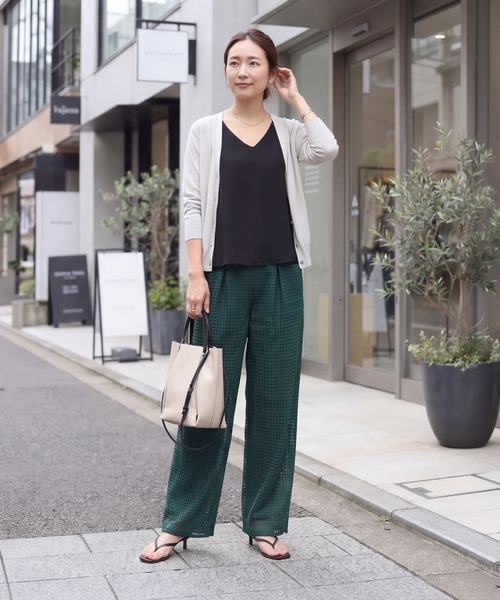 STYLE DELI(スタイルデリ)の「スクエアレースストレートパンツ(その他パンツ・レディース・ダークグリーン/ネイビー・S/L/M)」の22枚目の写真