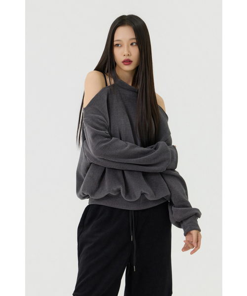 VADEFY(ヴァデファイ)の「カットアウトホルターネックスウェットロングTシャツ、チャコール(Tシャツ/カットソー・レディース・その他・ONE SIZE)」の3枚目の写真