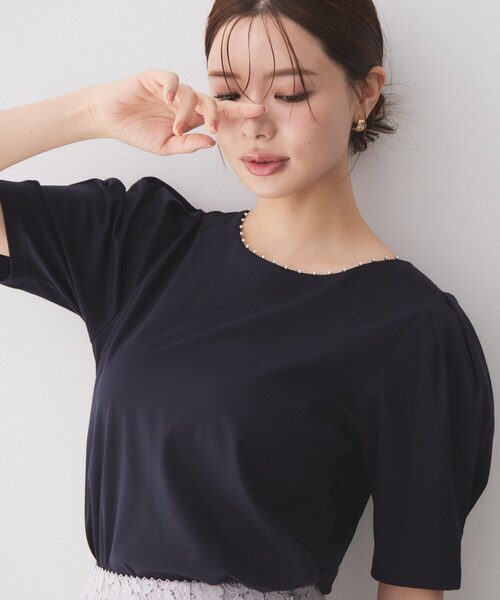 index(インデックス)の「【接触冷感/UVケア】パール調ネックタックスリーブトップス《洗濯機OK/6col》(Tシャツ/カットソー・レディース・ネイビー/オフホワイト/ライトイエロー系/グレー/ピンク系1/ベージュ系その他7・40/42/38/36)」の4枚目の写真