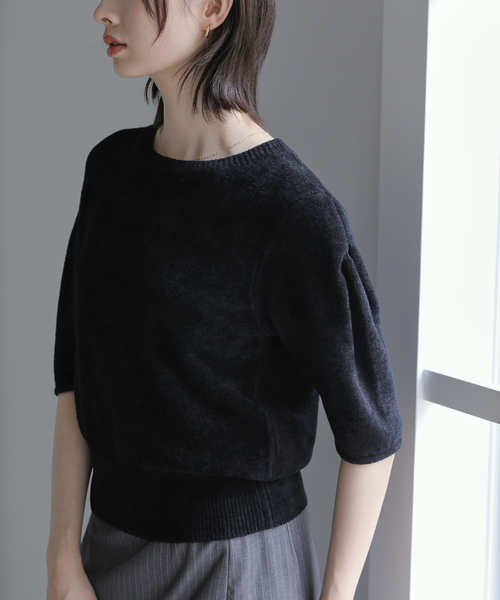 La TOTALITE(ラトータリテ)の「【洗える】ベロアコンシャスニット(ニット/セーター・レディース・ベージュ/ネイビー/ブラック・FREE)」の2枚目の写真