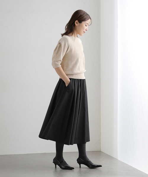 La TOTALITE(ラトータリテ)の「【洗える】ベロアコンシャスニット(ニット/セーター・レディース・ベージュ/ネイビー/ブラック・FREE)」の18枚目の写真