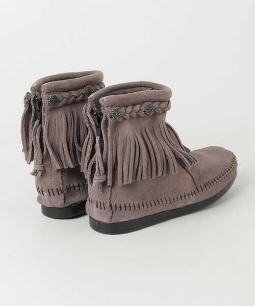 Minnetonka(ミネトンカ)の「【RE】【MINNETONKA】ハイ トップ バック ジッパー HI TOP BACK ZIP BOOTS(ブーツ・レディース・グレー・6/5.5)」の2枚目の写真