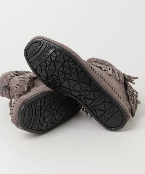 Minnetonka(ミネトンカ)の「【RE】【MINNETONKA】ハイ トップ バック ジッパー HI TOP BACK ZIP BOOTS(ブーツ・レディース・グレー・6/5.5)」の3枚目の写真
