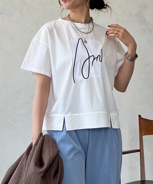 un dix cors(アンディコール)の「ART柄TEE(Tシャツ/カットソー・レディース・グレー/パープル/ブラック/ホワイト・FREE)」の2枚目の写真