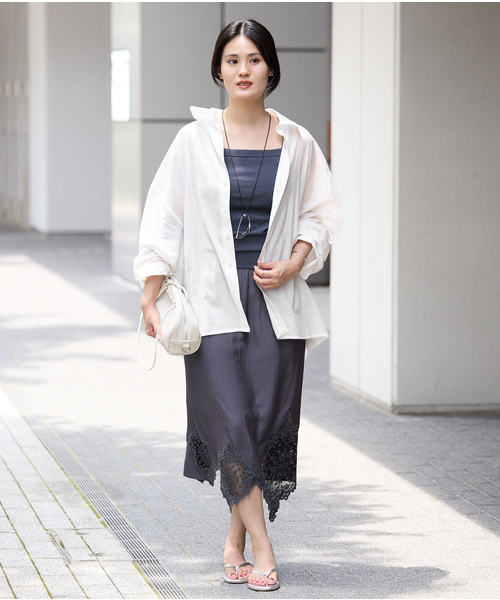IENA(イエナ)の「《手洗い可能》コットンローンオーバーサイズシャツ(シャツ/ブラウス・レディース・ベージュ/ホワイト/ブラック・FREE)」の5枚目の写真