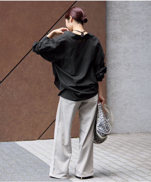 IENA(イエナ)の「《手洗い可能》コットンローンオーバーサイズシャツ(シャツ/ブラウス・レディース・ベージュ/ホワイト/ブラック・FREE)」の15枚目の写真