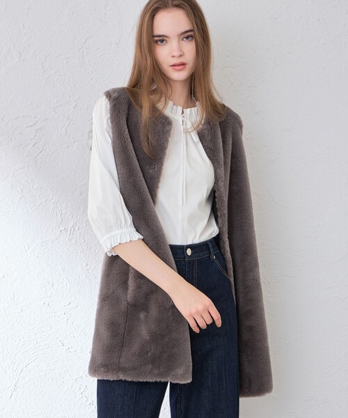 MACKINTOSH LONDON(マッキントッシュ ロンドン)の「【婦人画報10月号掲載】ファーコンビニットロングジレ(ベスト・レディース・チャコールグレー/ベージュ・38)」の1枚目の写真