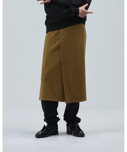 BED J.W. FORD（ベッドフォード）の「Lap robe ver.2（スカート・メンズ・ブラック/イエロー/ブラック×ホワイト・0）」の3枚目の写真