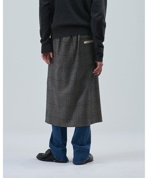BED J.W. FORD（ベッドフォード）の「Lap robe ver.2（スカート・メンズ・ブラック/イエロー/ブラック×ホワイト・0）」の4枚目の写真