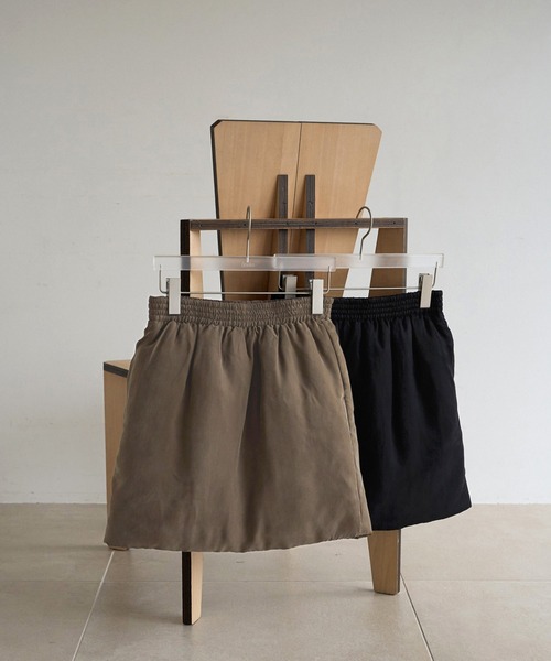 anuke(アンヌーク)の「Padding Mini Skirt(スカート・レディース・ブラック/ブラウン・36inch/38inch)」の9枚目の写真