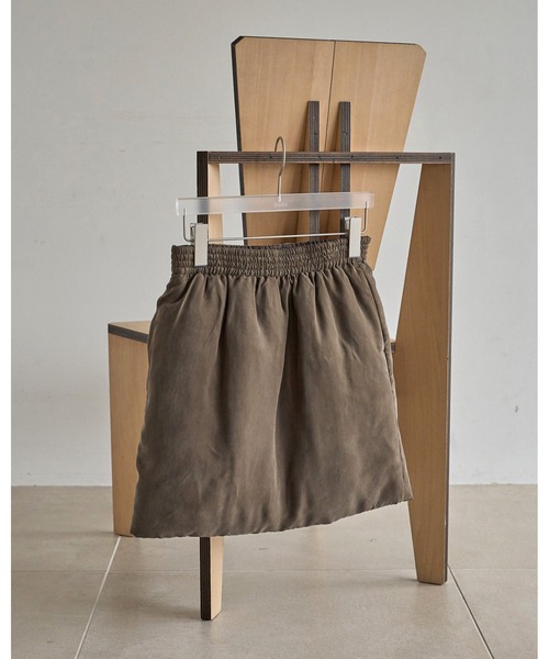 anuke(アンヌーク)の「Padding Mini Skirt(スカート・レディース・ブラック/ブラウン・36inch/38inch)」の12枚目の写真