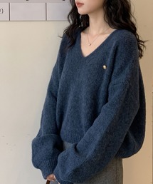 ゴールドモチーフ付きVネックルーズニット