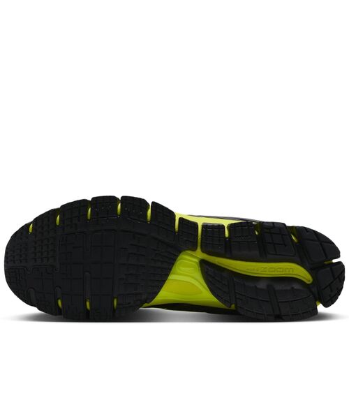NIKE(ナイキ)の「ナイキ ズーム スカイロン 11 シューズ / Nike Zoom Skylon 11 Shoes IU1869-003 Black(スニーカー・メンズ・ブラック・26/25.5)」の2枚目の写真