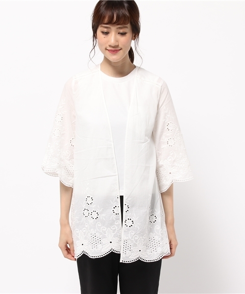SLY(スライ)の「CUT WORK LACE GOWN(カーディガン/ボレロ・レディース・ブラック/ベージュ/オフホワイト・FREE)」の4枚目の写真