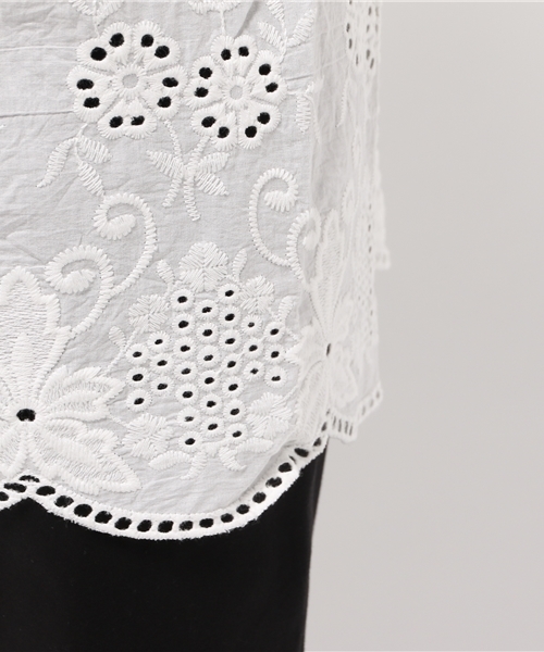 SLY(スライ)の「CUT WORK LACE GOWN(カーディガン/ボレロ・レディース・ブラック/ベージュ/オフホワイト・FREE)」の9枚目の写真