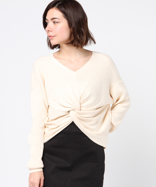 archives（アルシーヴ）の「BACKねじりVネックプルオーバー（ニット/セーター・レディース・イエロー/オフホワイト/グレー/レッド・MEDIUM）」の12枚目の写真