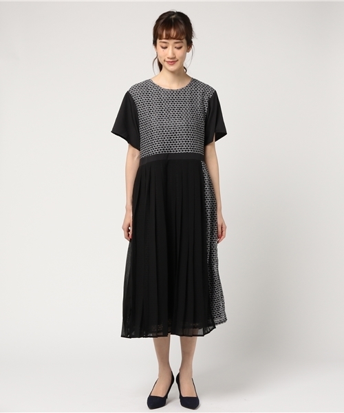 merlot plus（メルロープリュス）の「ハニカムレースワンピース5805（ワンピース・レディース・ブルー/アイボリー/ブラック・FREE）」の5枚目の写真