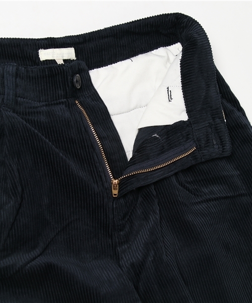 earth music&ecology（アースミュージックアンドエコロジー）の「USA COTTON　コーデュロイ パンツ(タックワイド)（その他パンツ・レディース・ピンク/ベージュ/ネイビー・M/S/L）」の4枚目の写真