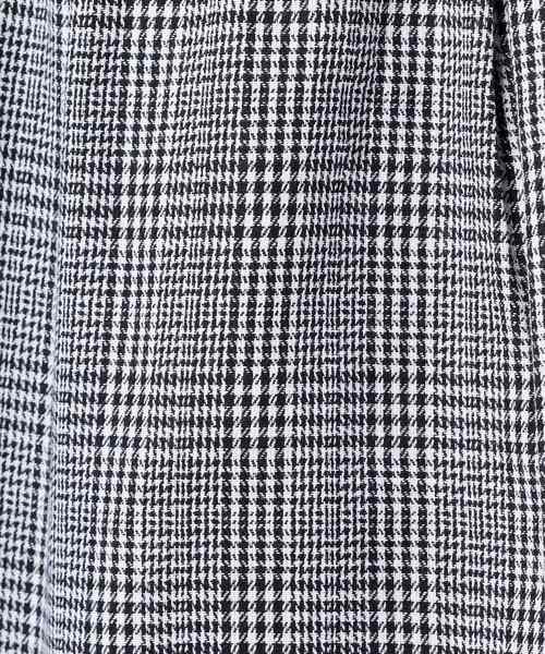 natural couture(ナチュラルクチュール)の「グレンチェック スタンドフリルブラウス(シャツ/ブラウス・レディース・オフホワイト/グレー/ベージュ・FREE)」の6枚目の写真