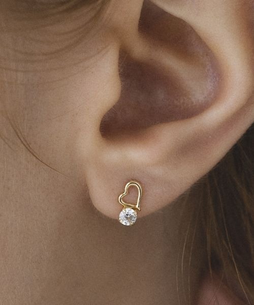 Canal 4℃(カナルヨンドシー)の「K10イエローゴールド ハート ピアス(ピアス(両耳用)・レディース・イエローゴールド・FREE)」の5枚目の写真
