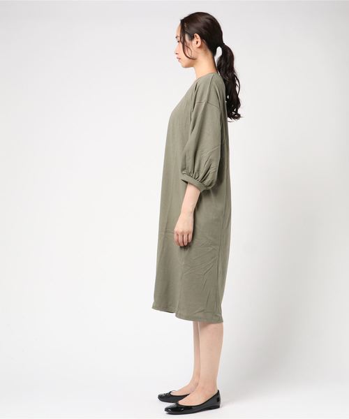KOBE LETTUCE（コウベレタス）の「ボリュームスリーブVネックカットソーワンピース＊レディース/ロング丈[E1925]神戸レタス（ワンピース・レディース・ブラック/グレー/カーキ・FREE）」の5枚目の写真