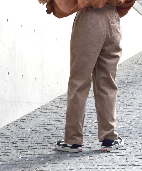 w closet(ダブルクローゼット)の「タック入りペグトップフルレングスパンツ_(その他パンツ・レディース・アイボリー/モカ/ラベンダー・FREE)」の8枚目の写真