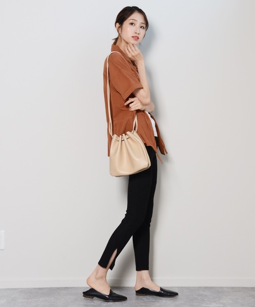 shopnikoniko(ショップニコニコ)の「巾着バッグ(ショルダーバッグ・レディース・ベージュ/キャメル/ブラック/グリーン系その他・フリー)」の12枚目の写真