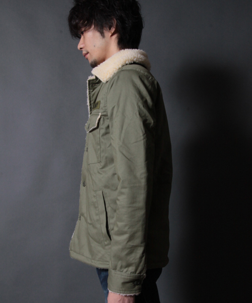 AMERICAN RAG CIE（アメリカンラグシー）の「AMERICAN RAG CIE&Magine COMMONWARE ミリタリーボアジャケット 113-AMG-1344-603AMG∴（ミリタリージャケット・メンズ・ブラック/オリーブ・44/46）」の4枚目の写真