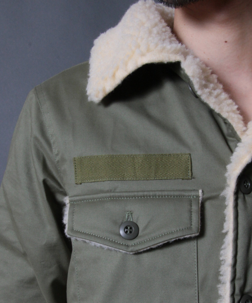 AMERICAN RAG CIE（アメリカンラグシー）の「AMERICAN RAG CIE&Magine COMMONWARE ミリタリーボアジャケット 113-AMG-1344-603AMG∴（ミリタリージャケット・メンズ・ブラック/オリーブ・44/46）」の8枚目の写真