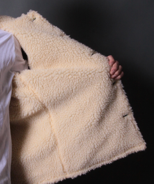 AMERICAN RAG CIE（アメリカンラグシー）の「AMERICAN RAG CIE&Magine COMMONWARE ミリタリーボアジャケット 113-AMG-1344-603AMG∴（ミリタリージャケット・メンズ・ブラック/オリーブ・44/46）」の10枚目の写真