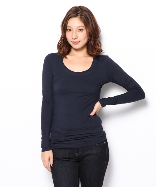 PLST(プラステ)の「クルーネックジャージー長袖カットソー(Tシャツ/カットソー・レディース・ホワイト/ブラック/ヘザーグレー/ネイビー・2)」の4枚目の写真