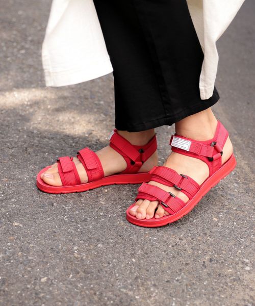 niko and...(ニコアンド)の「オリジナルNベルトサンダル(サンダル・レディース・ホワイト/レッド/ブラック・SMALL/MEDIUM/LARGE)」の3枚目の写真