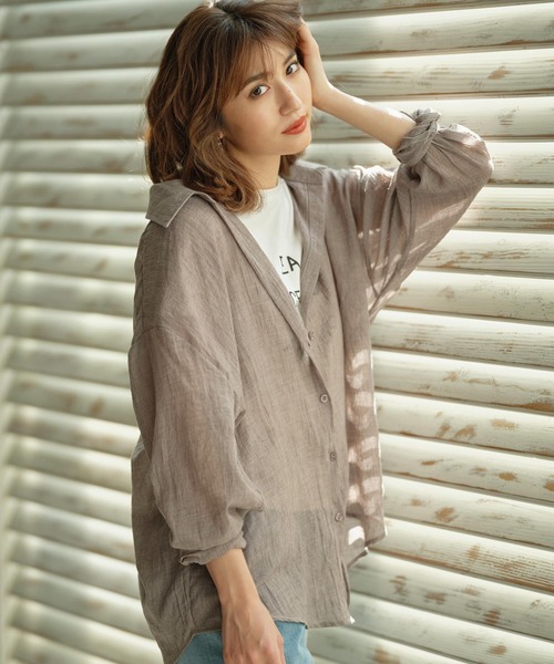 KOBE LETTUCE（コウベレタス）の「通気性バツグンで真夏も快適！選べる2タイプ シアーガーゼリラックスシャツ（シャツ/ブラウス・レディース・ベージュ/オレンジ/グレイッシュベージュ/オフホワイト/ブラック/グレー/ピンク/ブルー/ネイビー/ライトグレー/ライトピンク/イエロー系1/ネイビー系1/ベージュ系/ベージュ系1/ライトグレー系/ピンク系/ライトグレー系1/ホワイト系/イエロー系/ホワイト系1/ネイビー系/ピンク系1/ブラック系1/ブラック系/ミント/チャコールグレー/ホワイト系2/イエロー系2/ベージュ系2/ブルー系/ブルー系1/グレー系/ホワイト系3/ホワイト系4/イエロー系3/グリーン/グリーン系・FREE/2/1/3）」の17枚目の写真