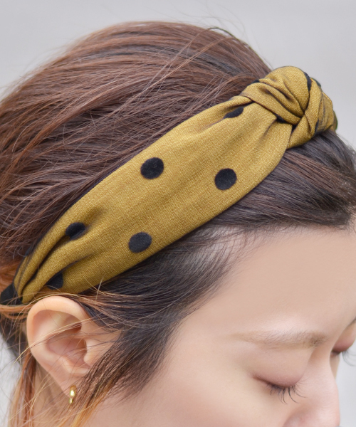 Fun & Daily（ファンアンドデイリー）の「F&D : ドットガーゼカチューシャ（カチューシャ・レディース・ブラック/ネイビー/イエロー/グリーン/ワインレッド・FREE）」の5枚目の写真
