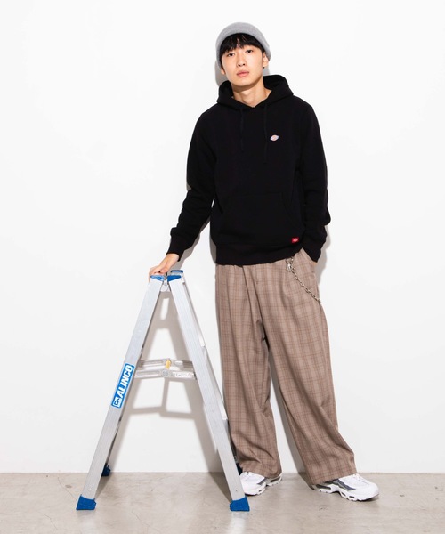 Dickies(ディッキーズ)の「∴WEGO/Dickies 別注刺繍プルパーカー(パーカー・メンズ・ブラウン/ブラック/ホワイト・LARGE/MEDIUM)」の22枚目の写真