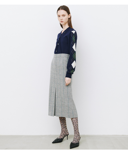 LE CIEL BLEU（ルシェルブルー）の「Argyle Sleeve Knit Cardigan（ニット/セーター・レディース・チャコールグレー/ネイビー・36）」の21枚目の写真