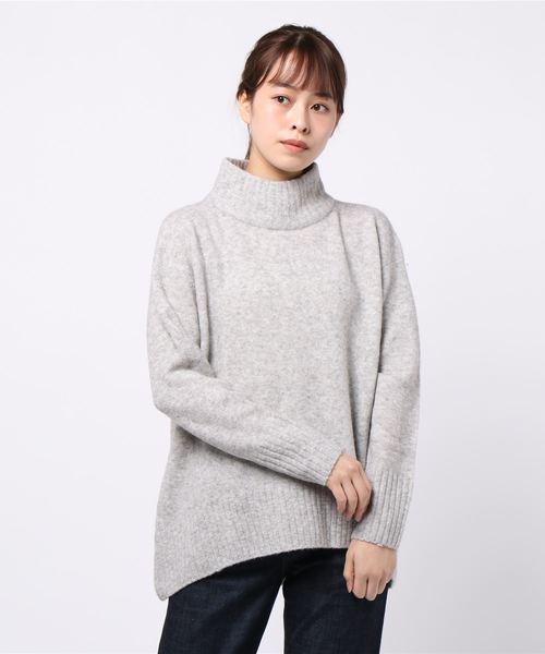 12Twelve Agenda(トゥエルブ アジェンダ)の「ハイネック後ろスリットゆるニットプルオーバー(ニット/セーター・レディース・ブラウン/オフホワイト/ラベンダー/ライトグレー・M)」の1枚目の写真