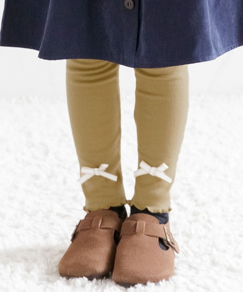 Bee des Bee（ビーデスビー）の「リボンレギンス（レギンス/スパッツ・キッズ・チャコールグレー/ブラック/ピンク/キャメル/ネイビー/ブルー/グレー/グレイッシュベージュ/パープル/ベージュ/グレー系/ダークブラウン/ピンク系その他/ホワイト/グレー系その他/パープル系/ライトグレー/ライトピンク・110cm/100cm/120cm/130cm/140cm/150cm）」の10枚目の写真