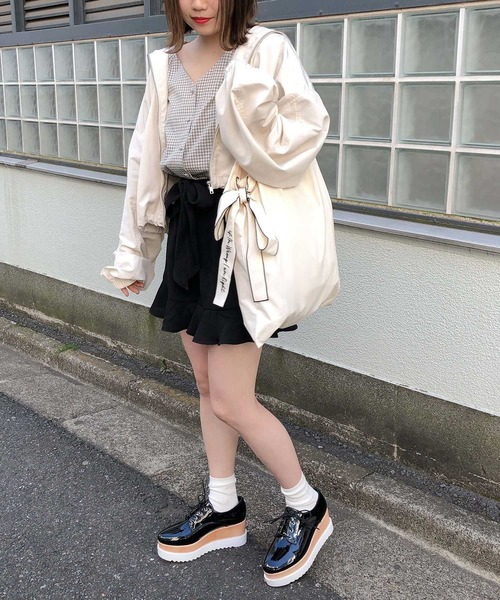 one after another NICE CLAUP(ワンアフターアナザーナイスクラップ)の「【WEB限定】サイドリボントートバッグ(トートバッグ・レディース・ベージュ/ピンク/ブラック/アイボリー・FREE)」の9枚目の写真