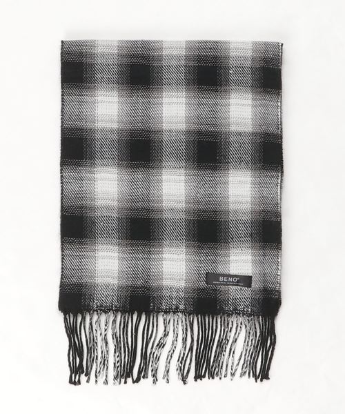 Beno（ビーノ）の「カシミア混／ダブルフェイス オンブレチェック 配色 マフラー（マフラー・メンズ・ブラック/レッド/ブルー・FREE）」の3枚目の写真