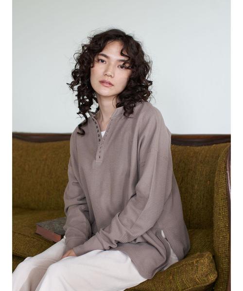 AMERICAN HOLIC（アメリカンホリック）の「2WAY鹿の子裾ラウンドチュニック＊（Tシャツ/カットソー・レディース・チャコールグレー/ネイビー/アイボリー/モカ・M/L）」の7枚目の写真
