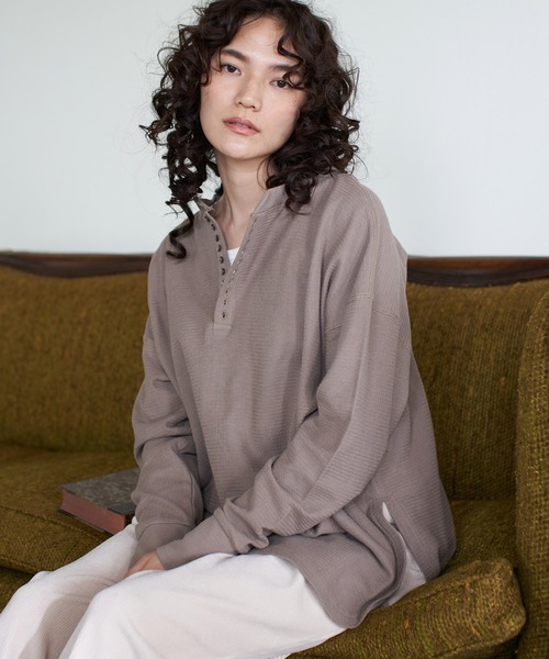 AMERICAN HOLIC（アメリカンホリック）の「2WAY鹿の子裾ラウンドチュニック＊（Tシャツ/カットソー・レディース・チャコールグレー/ネイビー/アイボリー/モカ・M/L）」の4枚目の写真