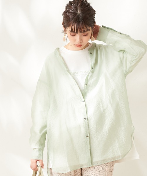 natural couture(ナチュラルクチュール)の「バンドカラーシアーシャツ(シャツ/ブラウス・レディース・ブラック/ブルー/ミント/グレイッシュベージュ・FREE)」の13枚目の写真