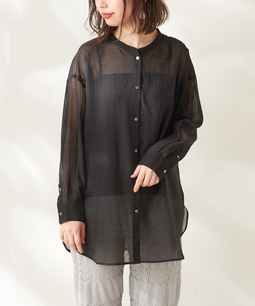 natural couture(ナチュラルクチュール)の「バンドカラーシアーシャツ(シャツ/ブラウス・レディース・ブラック/ブルー/ミント/グレイッシュベージュ・FREE)」の6枚目の写真
